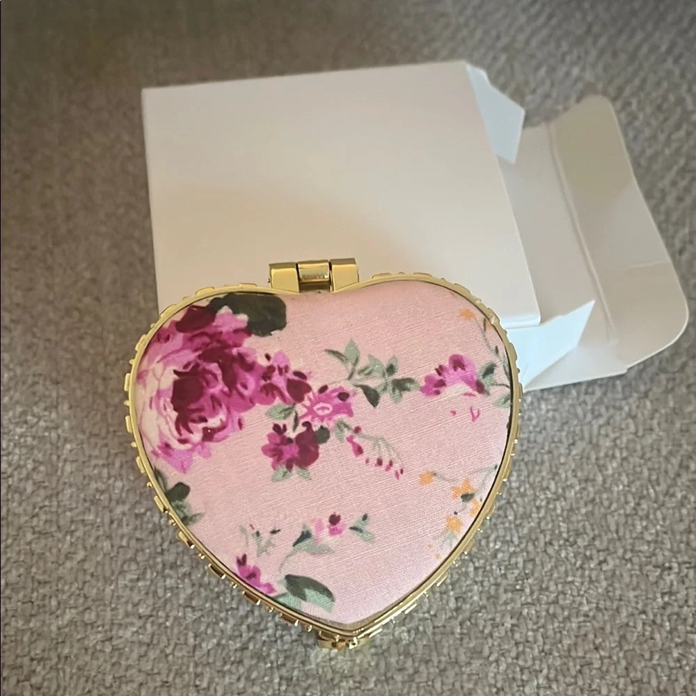 SHEIN Pink Floral Heart-Shaped Compact Mirror